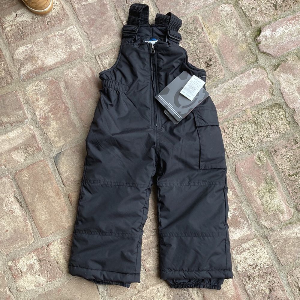 One Piece Zip Up Water Resistant Black Overall Snowsuit Size 3T - without tags
